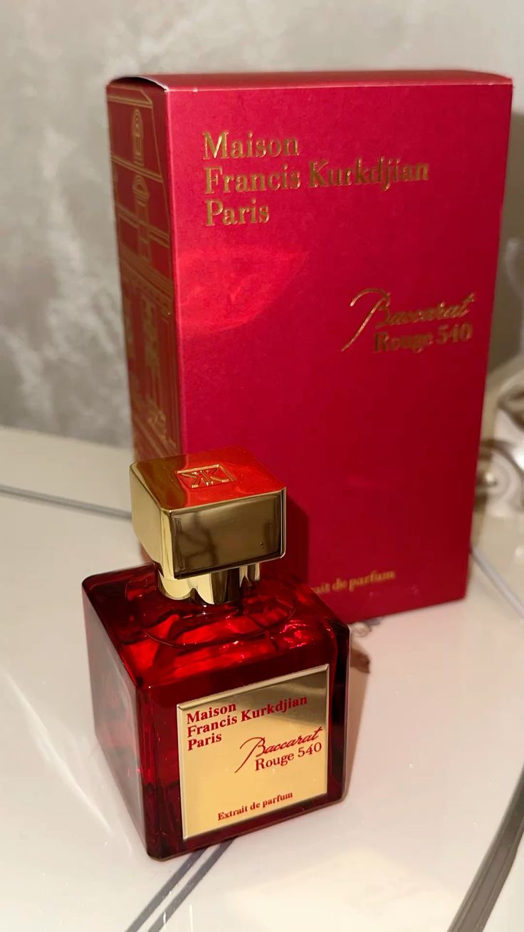 Baccarat Rouge 540 - Master Box